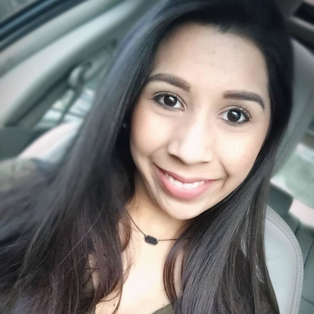 Meet your Posher, Esmeralda