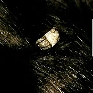 White Gold Diamond ring