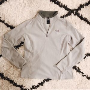 LIGHT GREY NORTH FACE PULLOVER