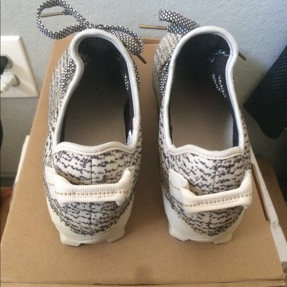 Adidas Yeezy 350 Turtle Dove cleats size 12.5 main image 5