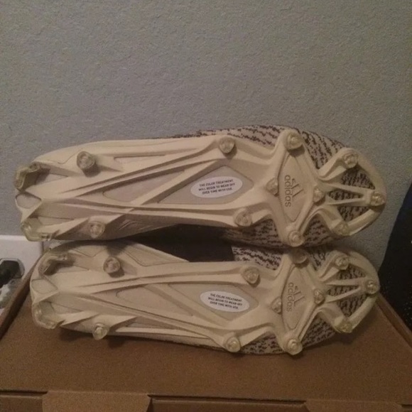 Adidas Yeezy 350 Turtle Dove cleats size 12.5