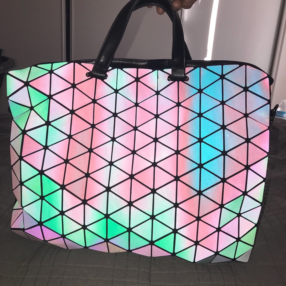 Holographic Purse (as seen on FB)
