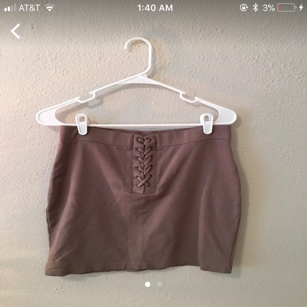 cute forever 21 skirt!