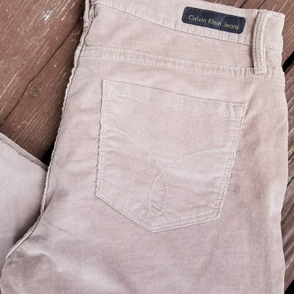 SOLD - Picture 2 of 4