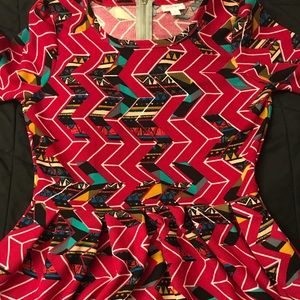 EUC XL Dark Pink Chevron Amelia Lularoe
