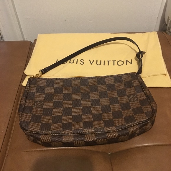 Louis Vuitton Handbags - Louis Vuitton  DE Pochette Accessoires