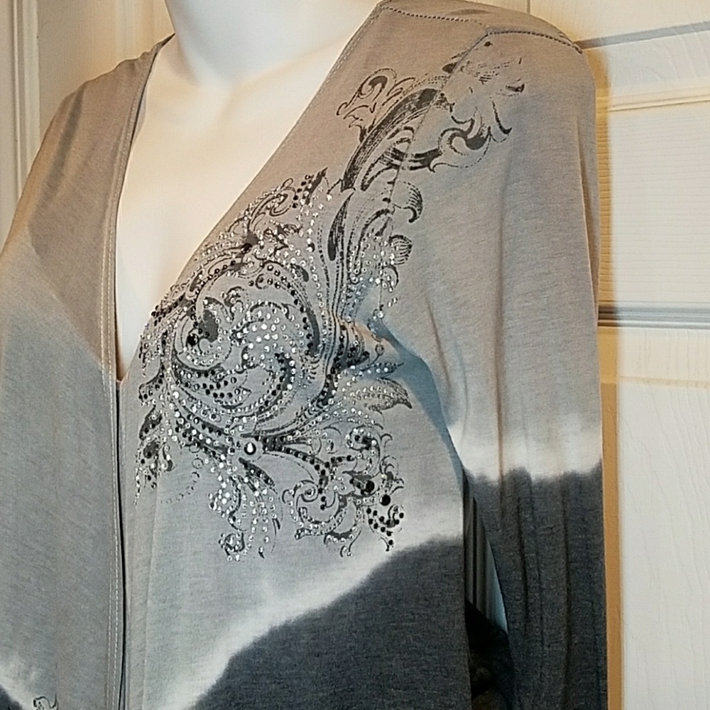 Local Blouse - Picture 2 of 6