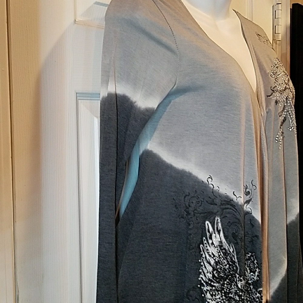 Local Blouse - Picture 3 of 6