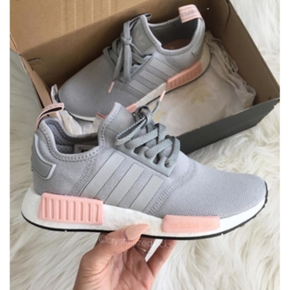 Adidas nmd r1 grey SIZE 7 (RUNS 1-1.5 SIZE BIGGER)