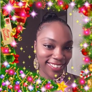 Meet your Posher, Desiree