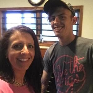 Meet your Posher, Codey