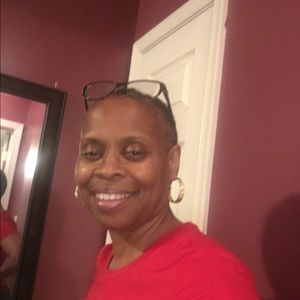 Meet your Posher, Sharon