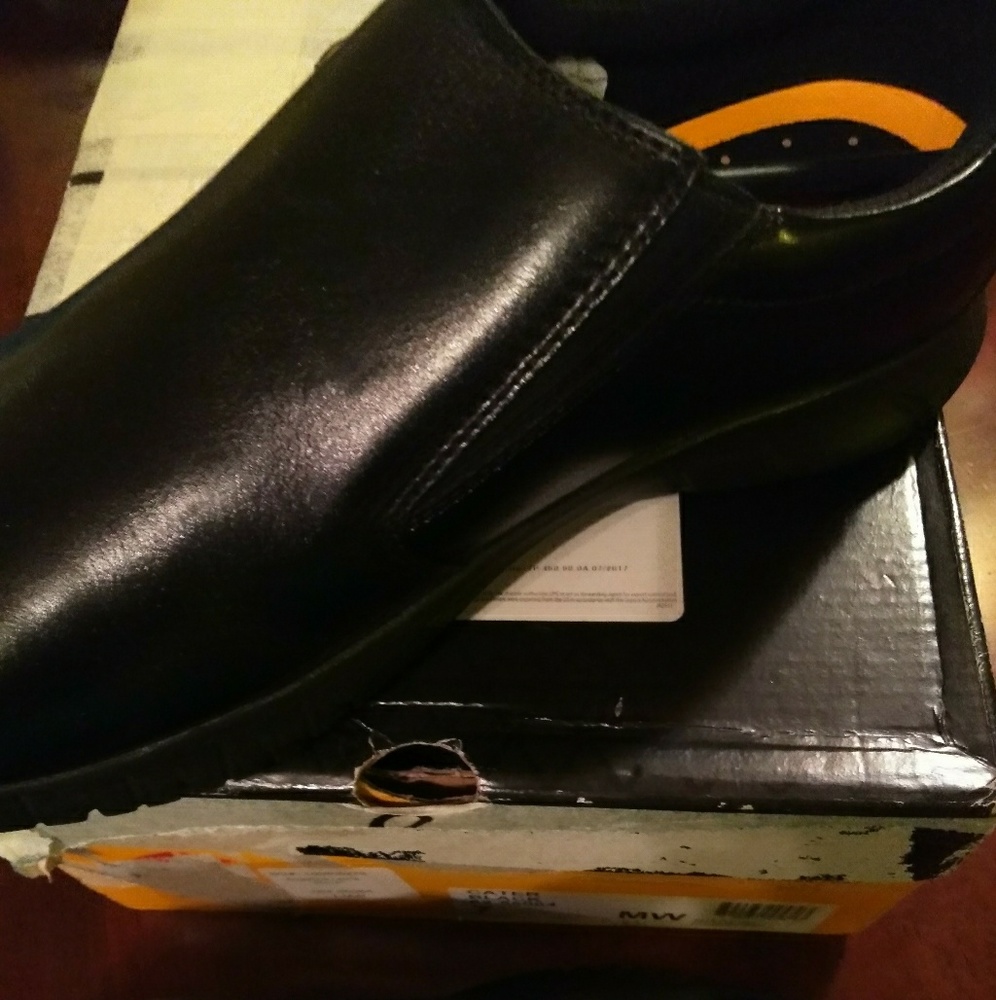 Nib non slip work shoes