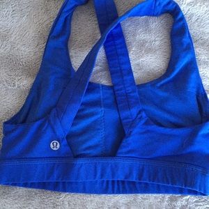 Lululemon sports bra