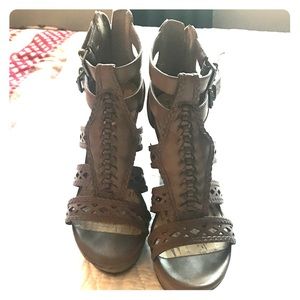 Guess Summer Must have