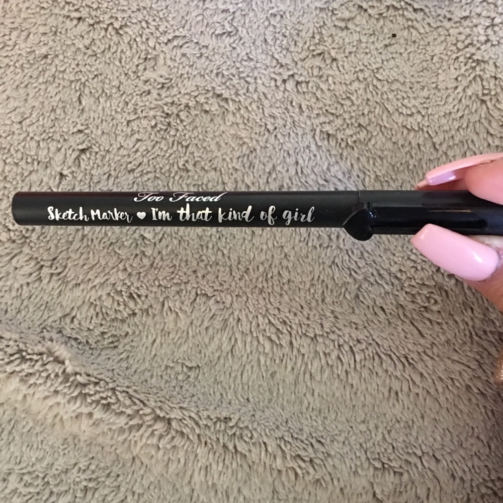 Too faced black liner