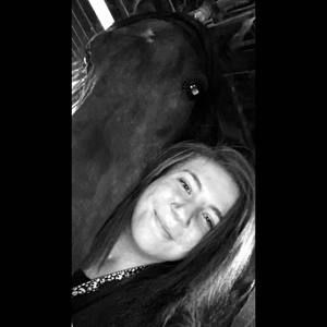 Meet your Posher, Brianna