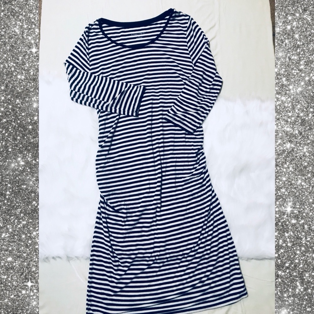 Liz Lange 3/4 Sleeve Midi Maternity Dress