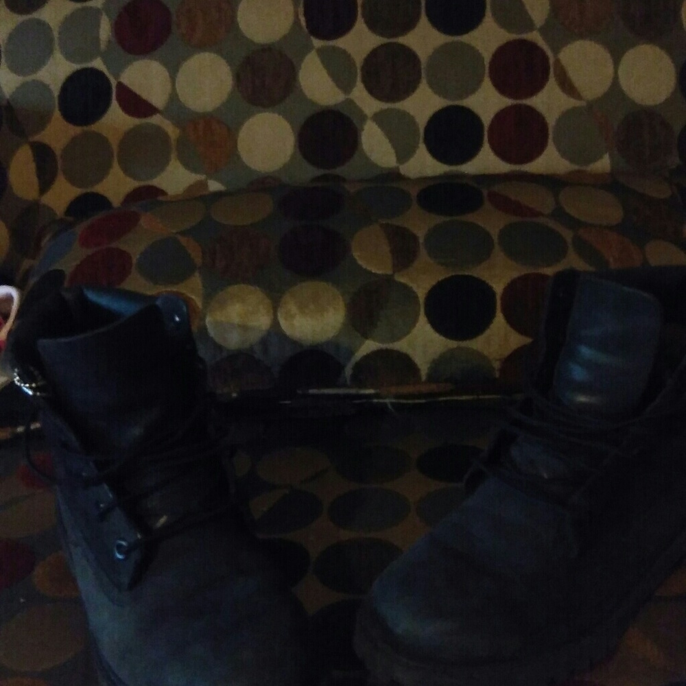 Timberlands - Picture 3 of 4