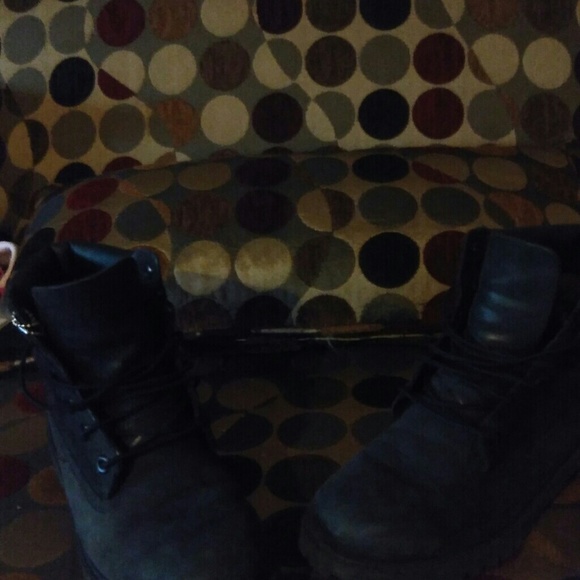 Timberlands - Picture 3 of 4