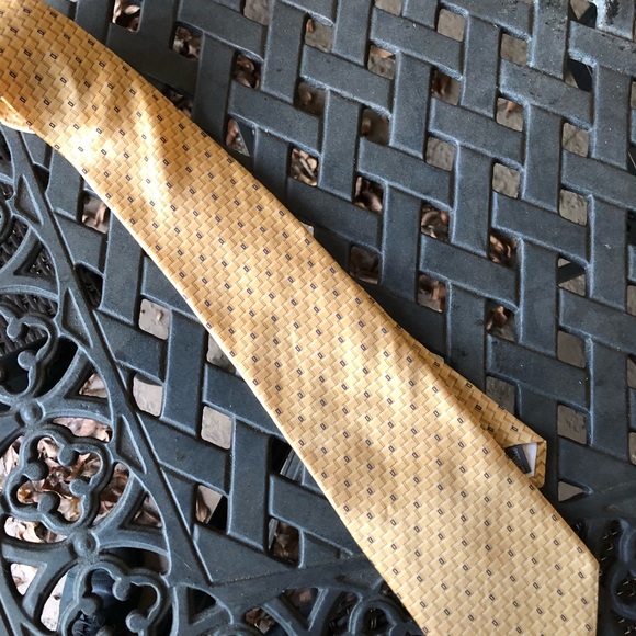 Zylos Gold George Machado Gold Patterned Tie - Picture 3 of 3