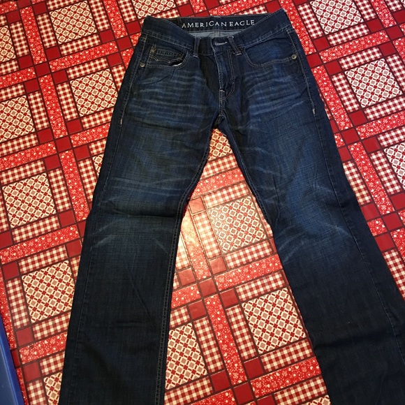 Like new American Eagle jeans. Size 31/32 - Picture 1 of 3