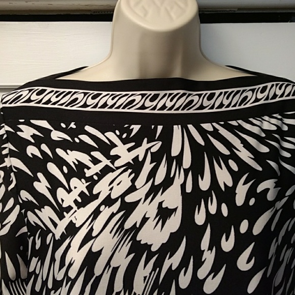 Shift Dress - Picture 2 of 5