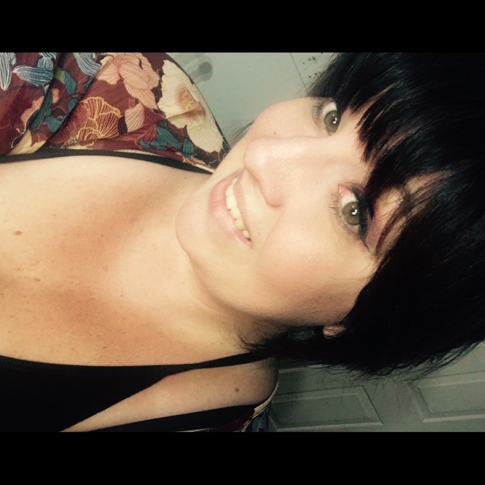 Meet your Posher, Nicole