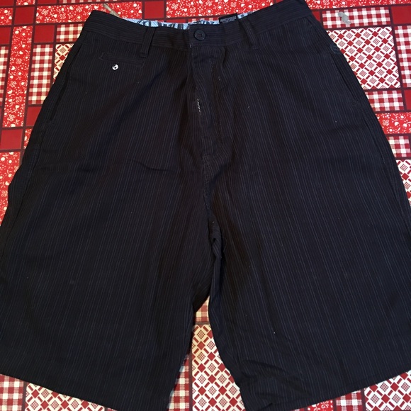 Billabong shorts size 32 - Picture 1 of 2