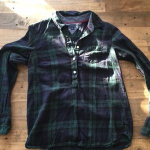 Tommy Hilfiger plaid pull over button up