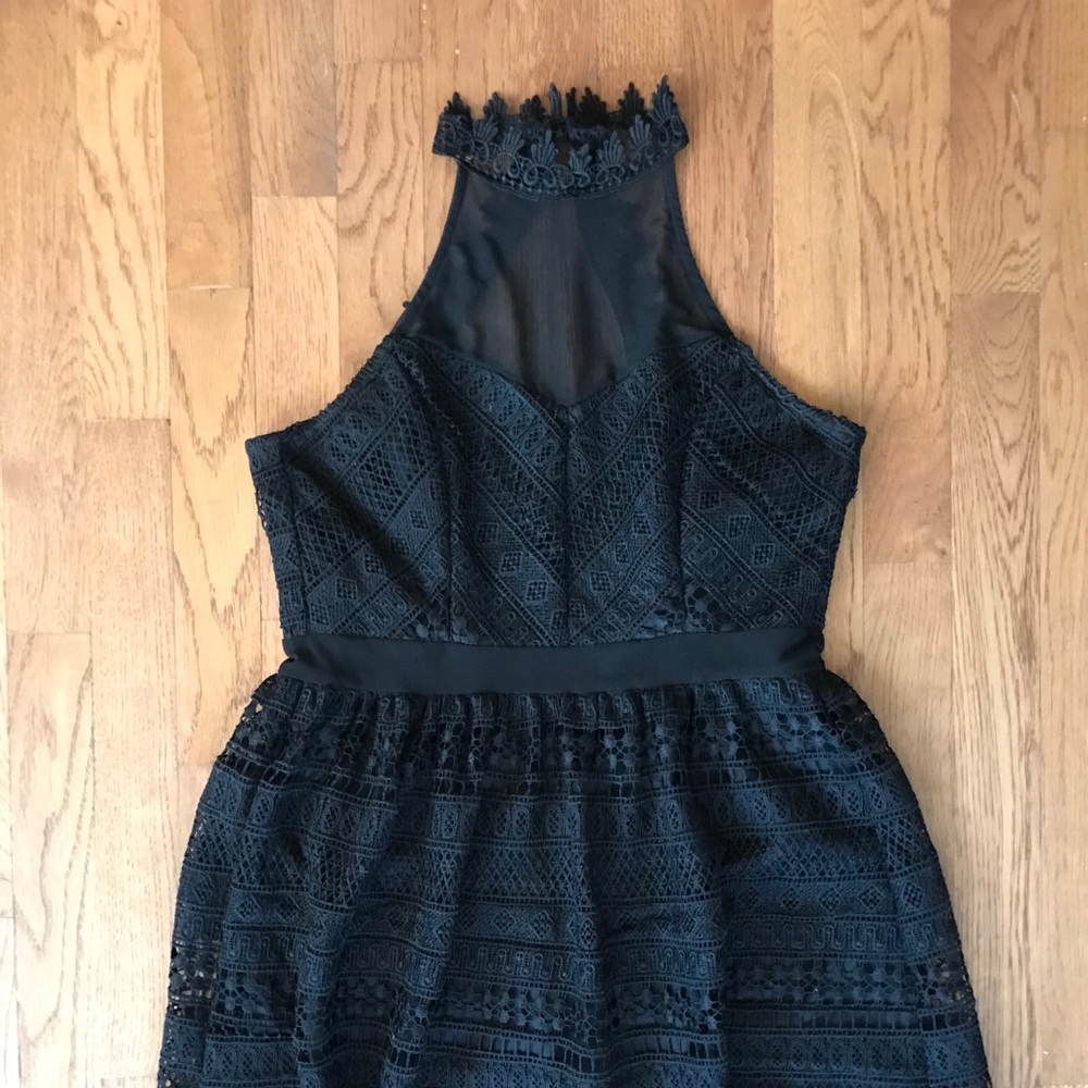 Hi-neck cocktail dress