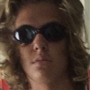 Meet your Posher, Logan