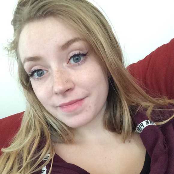 Meet your Posher, Sarah - Picture 1 of 1