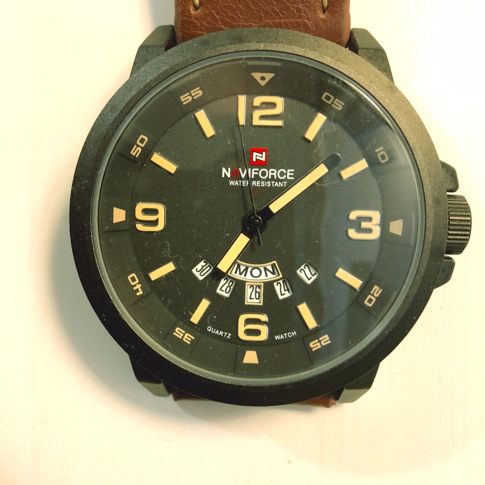 Naviforce Sodial Leather Watch