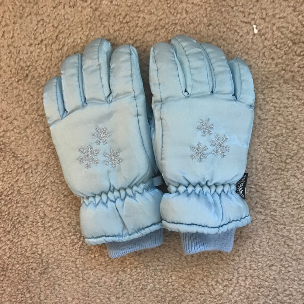 Blue gloves