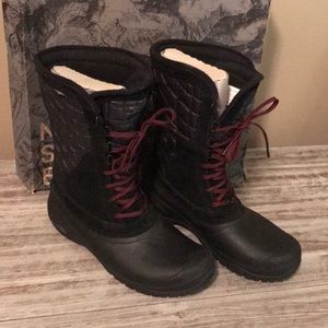 North face snow boots!