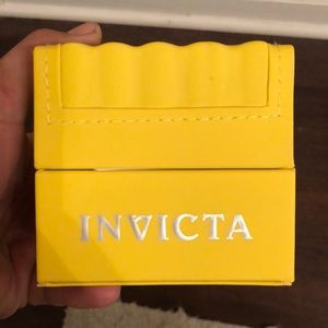 selling a stainless steel men’s invicta watch
