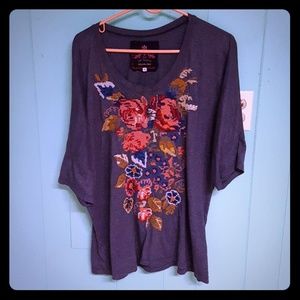 Tee shirt