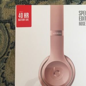 Rose Gold Wireless Beats