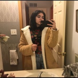 Meet your Posher, Carmen