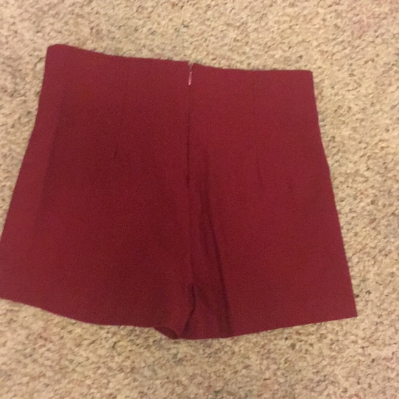 High waisted shorts - Picture 2 of 3