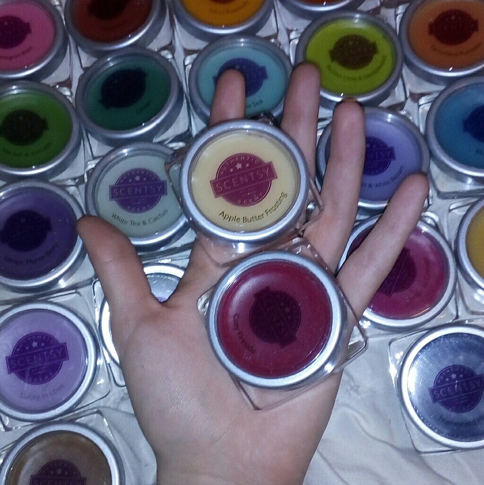 Scentsy Waxes, 32 left!!?!?!
