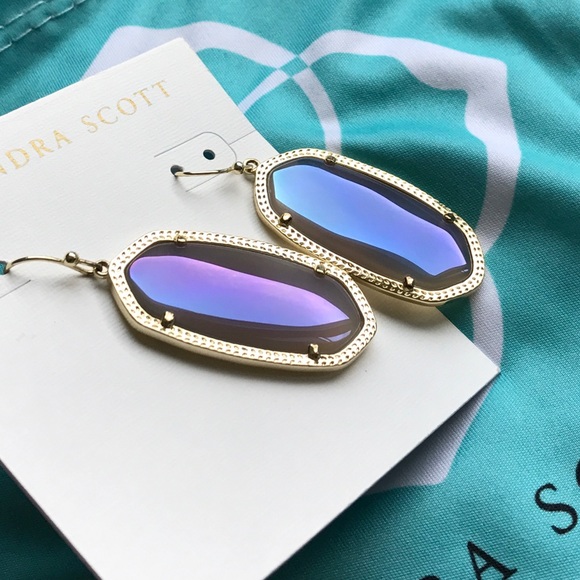 Kendra Scott Iridescent Agate Elle Earrings - Picture 3 of 7