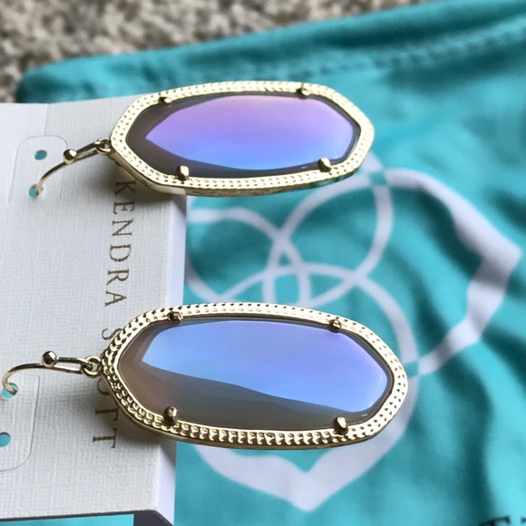 Kendra Scott Iridescent Agate Elle Earrings - Picture 4 of 7