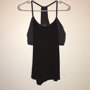 🛍 Workout tank with built in sports bra