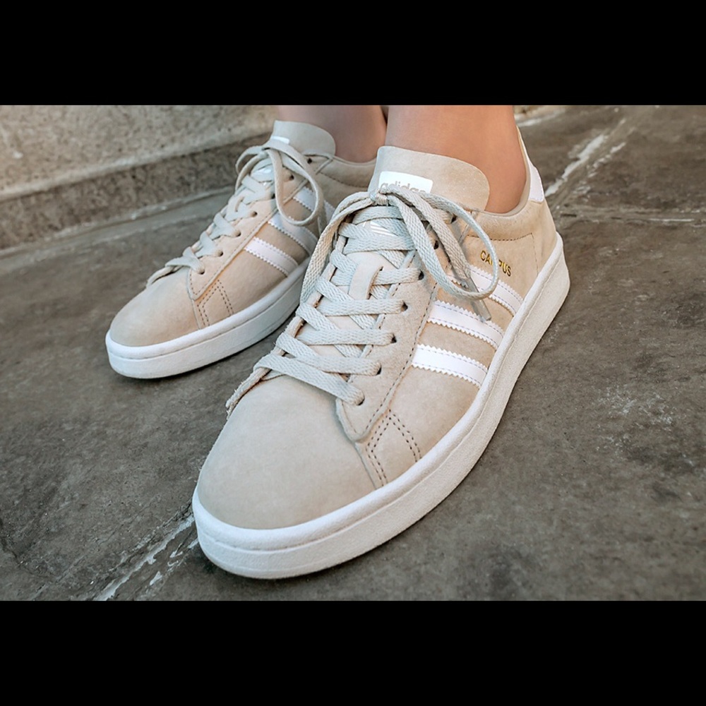 Adidas campus ID shoes size 5 clear brown color.