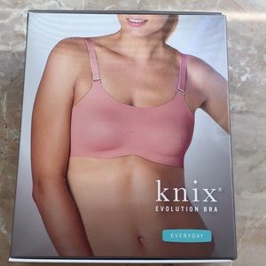 NWT Knix evolution bra