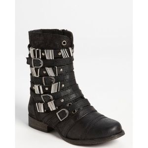 {Steve Madden} Black Leather ‘Tyrantt’ Combat boot