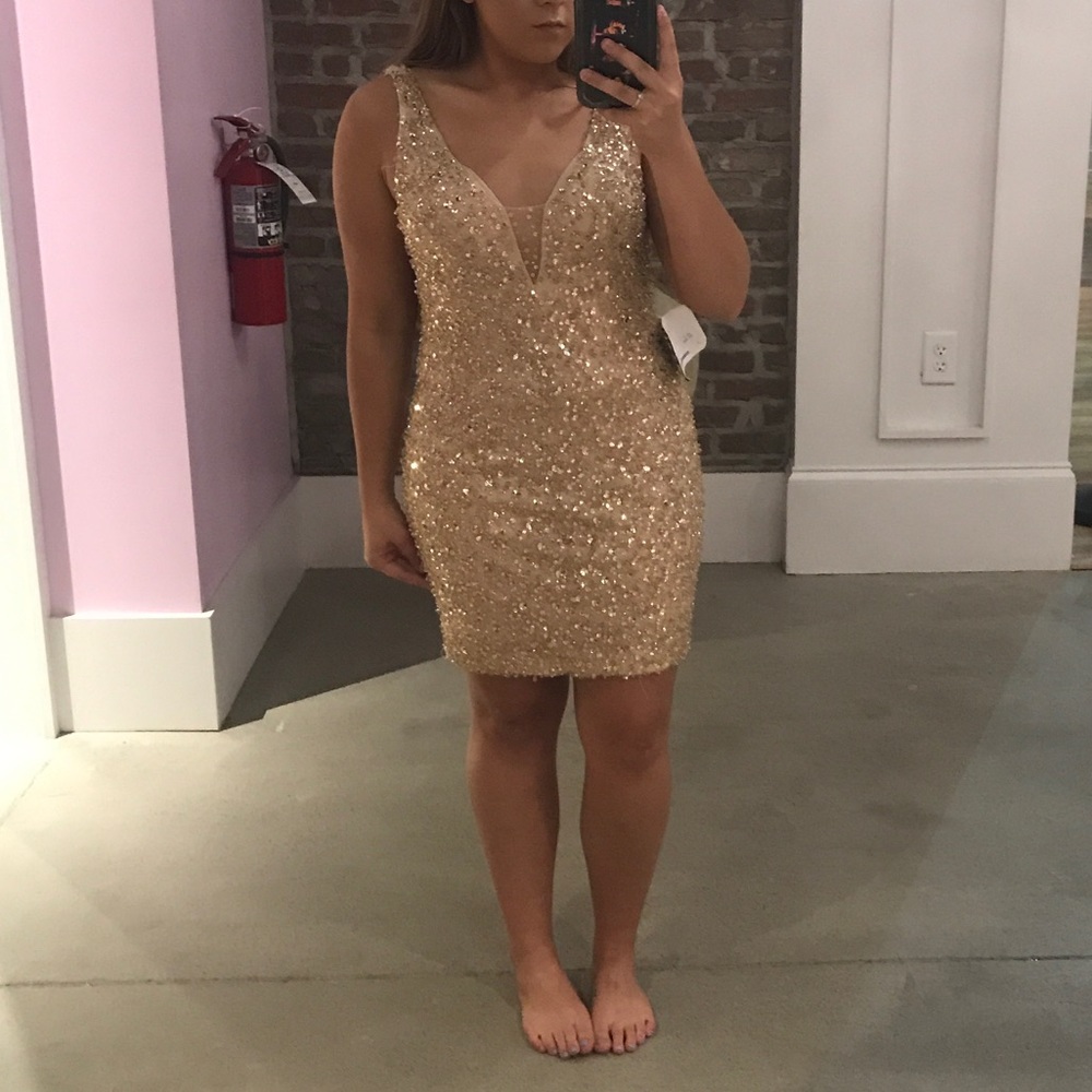 Size 6 mori lee homecoming dress