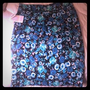 LuLaRoe Cassie skirt